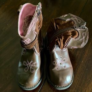 Toddler girls cowgirl boots. Size 8.